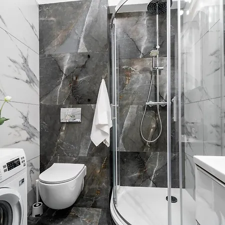 Zlota Centre, Sun & Snow