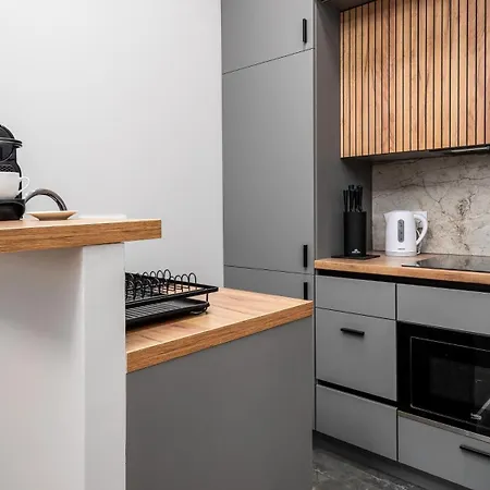 Zlota Centre, Sun & Snow Warschau