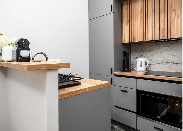 Zlota Centre, Sun & Snow