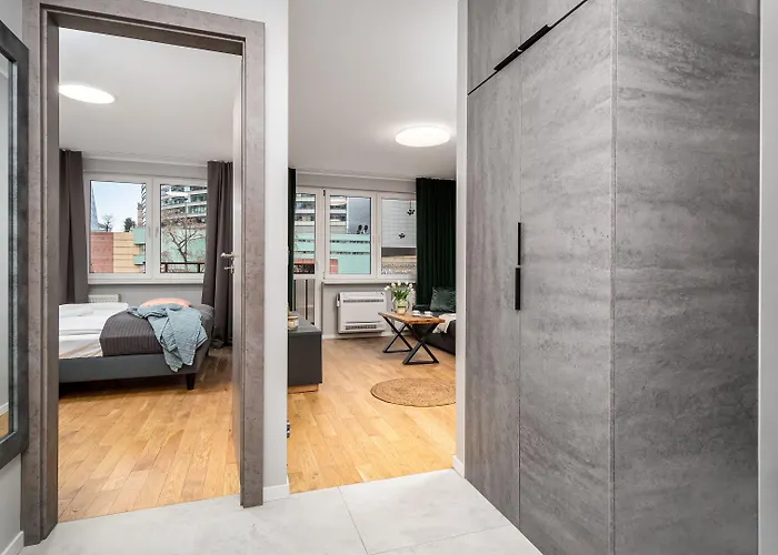 Zlota Centre, Sun & Snow * Varsovia