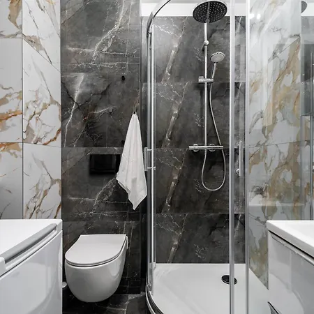 Zlota Centre, Sun & Snow